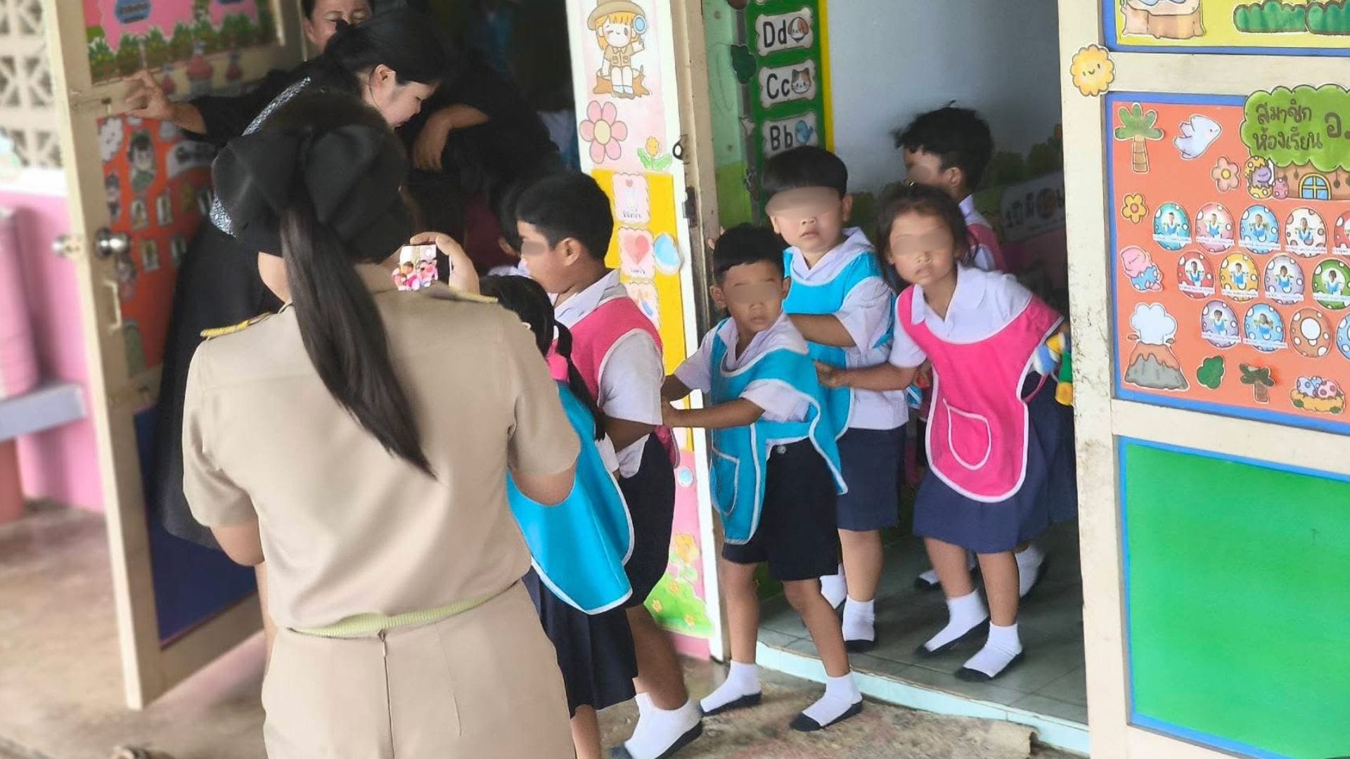 บทเรียน หนีซ่อนสู้ เพชรบุรี