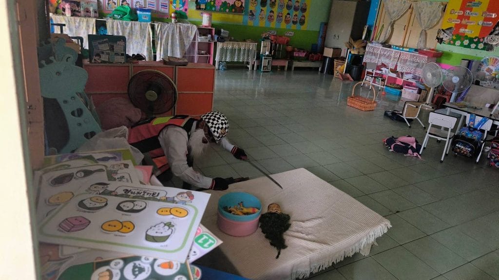 บทเรียน หนีซ่อนสู้ เพชรบุรี